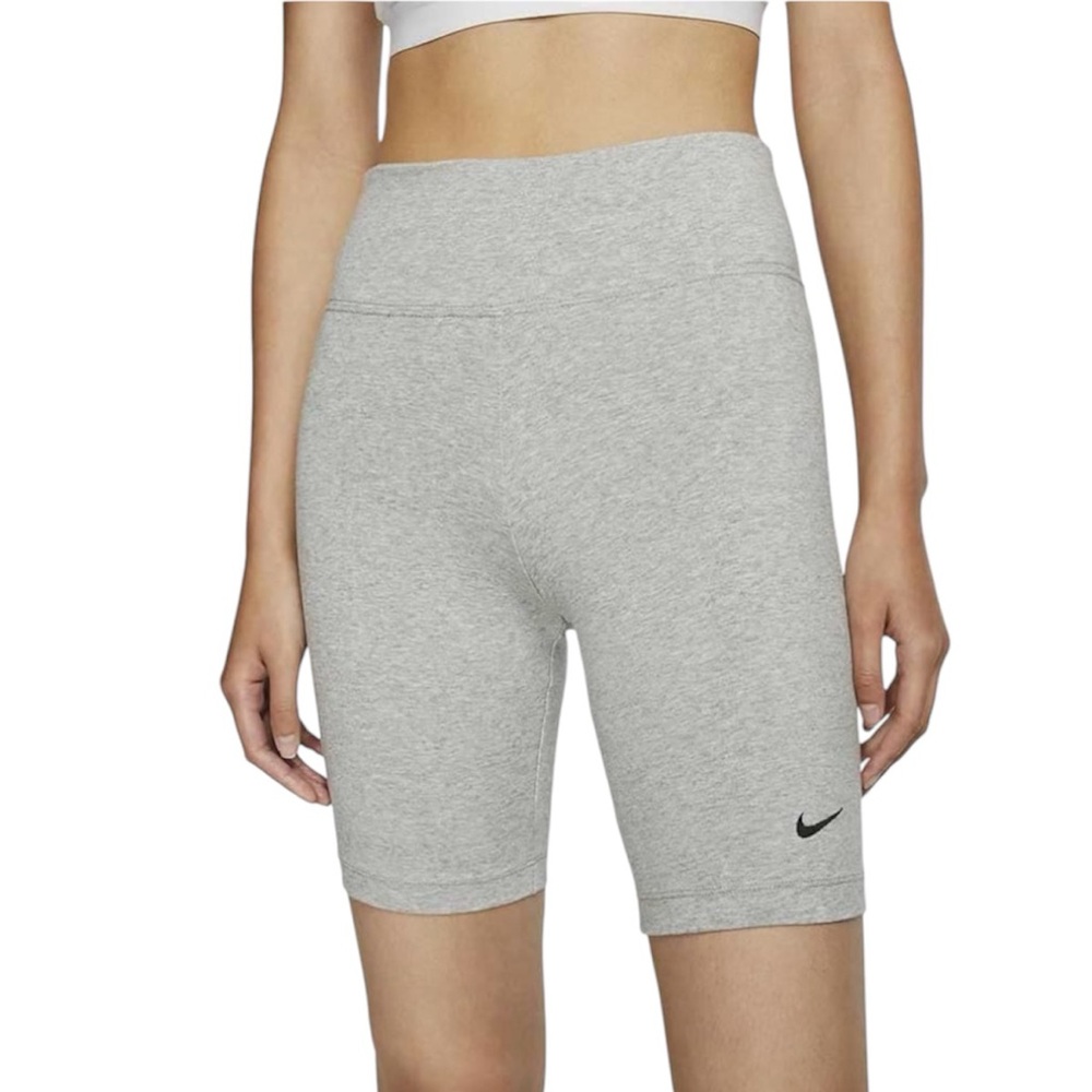 Nike Sportswear Classics High-Waisted 8-Inch Biker Shorts